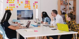 How Staffing Agencies Can Help Students Find Jobs Faster? Staffing Agencies